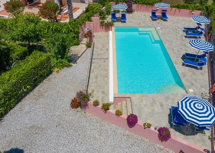 Elbaloves Appartaments Villa